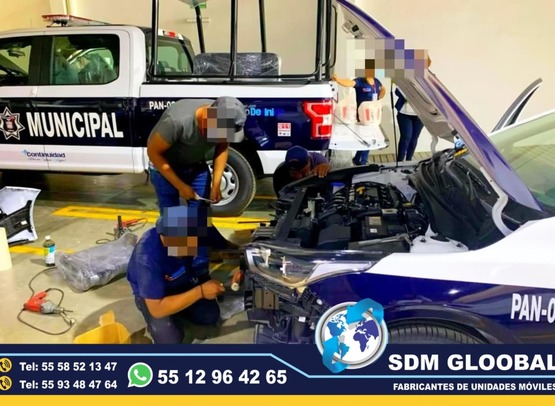 venta de patrullas en mexico proveedores de equipo para patrullas equipadas nuevas venta distribucion de todo tipo de patrullas pick up sedan moto patrullas ambulancias gruas plataforma salvamento rescate camiones de basura compactadores recolectores instalacion configuracion programacion de equipo visual acustico torreta sirena bocina estrobos codigos equipo accesorios metalicos roll bar 3 2 1 arcos comando estructura tubular tumbaburros burrera para choques defensa delantera banca central con doble respando escalon trasero defensa trasera lona pintura rotulacion uniades moviles especiales sdm global mexico traslado de reos