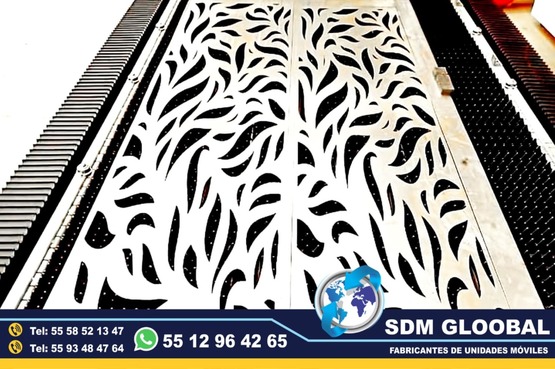 En Sdm Global Mexico Fabricacion conversion equipamiento y venta de Ambulancias de traslado en Mexico, somos fabricantes directos en Mexico. Sdm Global Mexico empresa 100% especializada en la venta fabricación conversión equipamiento de diferentes tipos de ambulancias de traslado y vehículos de emergencia, ofreciendo soluciones personalizadas para diversas necesidades en el mercado nacional.Dedicados a la fabricación de ambulancias y patrullas, ofreciendo servicios relacionados con la seguridad y emergencias, venta de unidades médicas móviles y ambulancias, además de carrocerías industriales,Somos un fabricante mexicano con más de 15 años de experiencia, especializado en la fabricación y comercialización de ambulancias y vehículos de rescate, con un enfoque en la alta calidad y el cumplimiento de normativas mexicanas.Diseñamos y equipamos ambulancias con la tecnología y los materiales necesarios para asegurar funcionalidad y seguridad, cumpliendo con las normativas mexicanas.En Sdm Global Mexico nos dedicamos a la Fabricacion conversion equipamiento y venta de Unidades Moviles Medicas Especiales en Mexico somos fabricantes directos en Mexico.