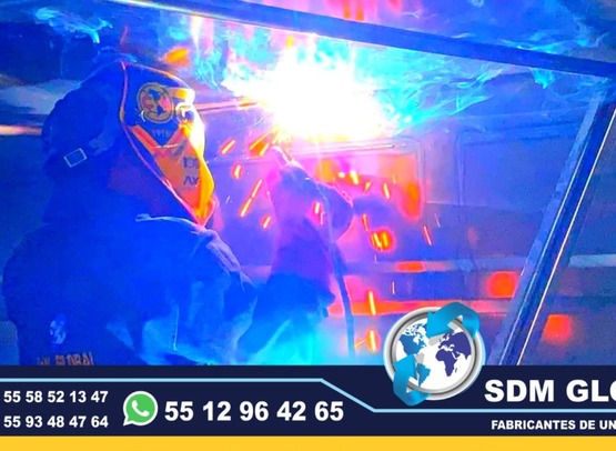 venta de patrullas en mexico proveedores de equipo para patrullas equipadas nuevas venta distribucion de todo tipo de patrullas pick up sedan moto patrullas ambulancias gruas plataforma salvamento rescate camiones de basura compactadores recolectores instalacion configuracion programacion de equipo visual acustico torreta sirena bocina estrobos codigos equipo accesorios metalicos roll bar 3 2 1 arcos comando estructura tubular tumbaburros burrera para choques defensa delantera banca central con doble respando escalon trasero defensa trasera lona pintura rotulacion uniades moviles especiales sdm global mexico traslado de reos