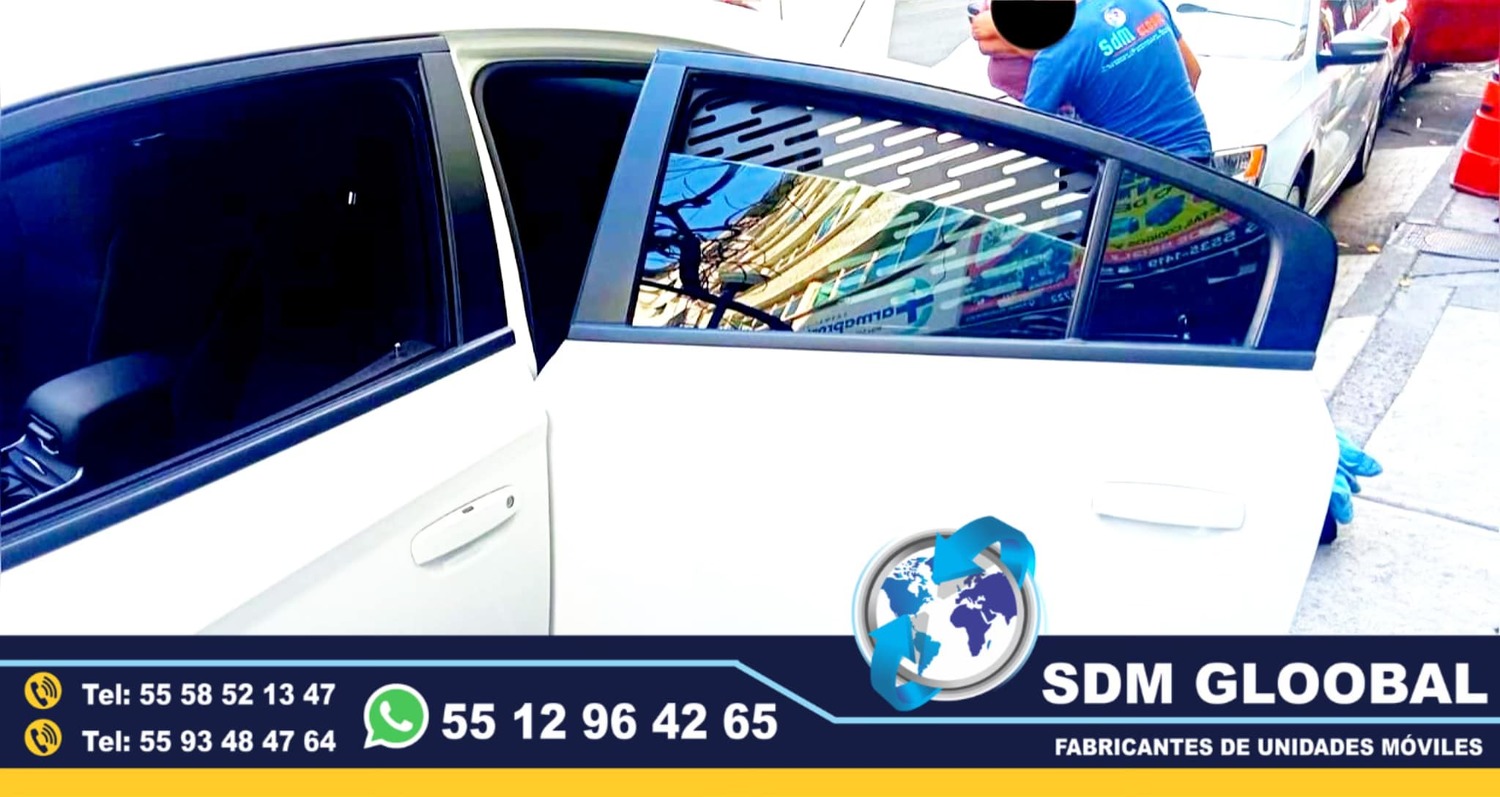 Rejillas o rejas de proteccion de ventanas trasera en patrullas<br>