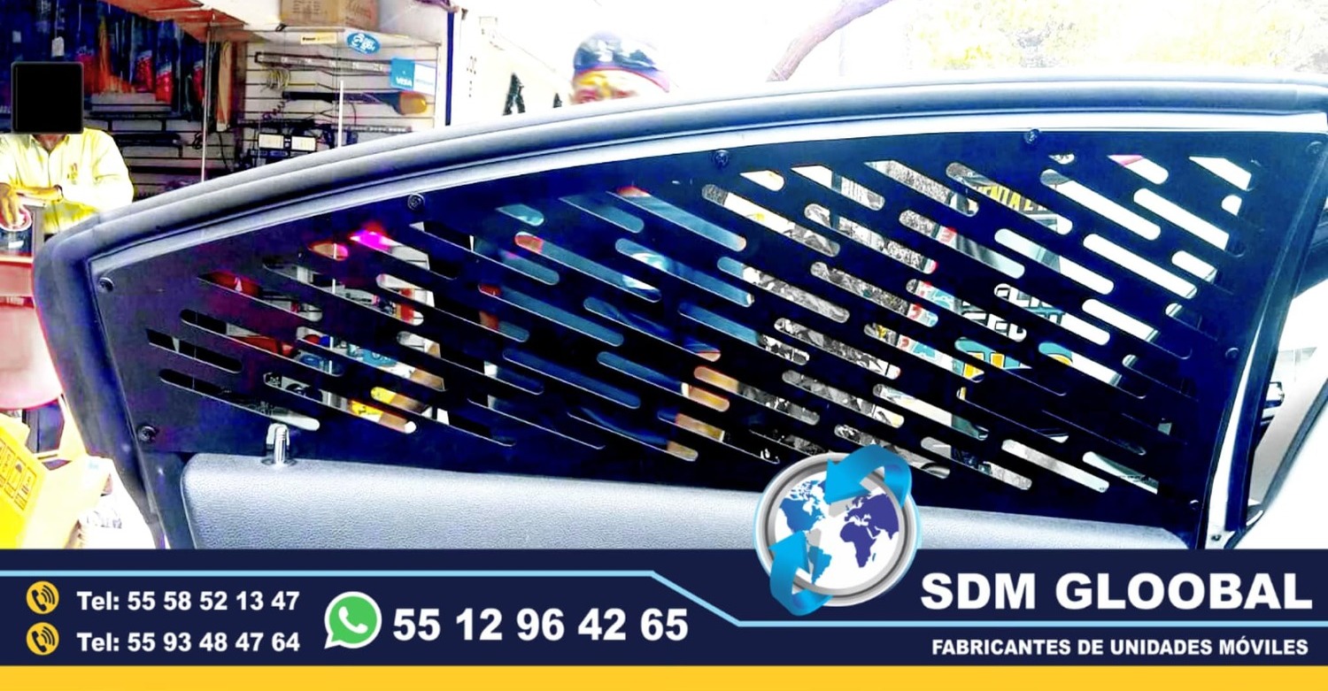Rejillas o rejas de proteccion de ventanas para patrullas equipadas<br>